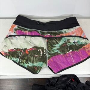 Lululemon Hotty Hot Shorts Multi Color Abstract Print Black Waist Zip Women Size